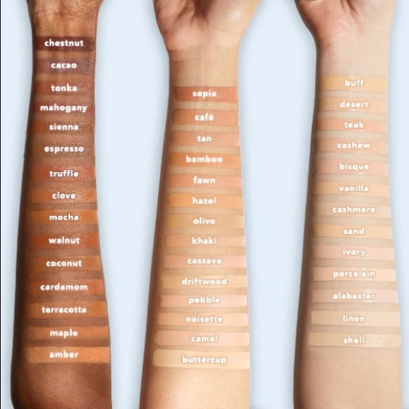 Becca Blurring Foundation in Ivory - Picture 4 of 8